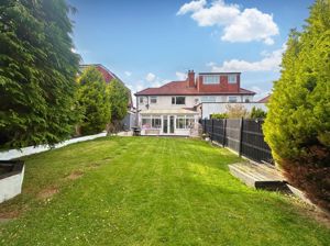 Photo 25- click for photo gallery